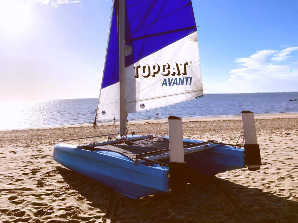 Sailing catamran Topcat Avanti on the beach